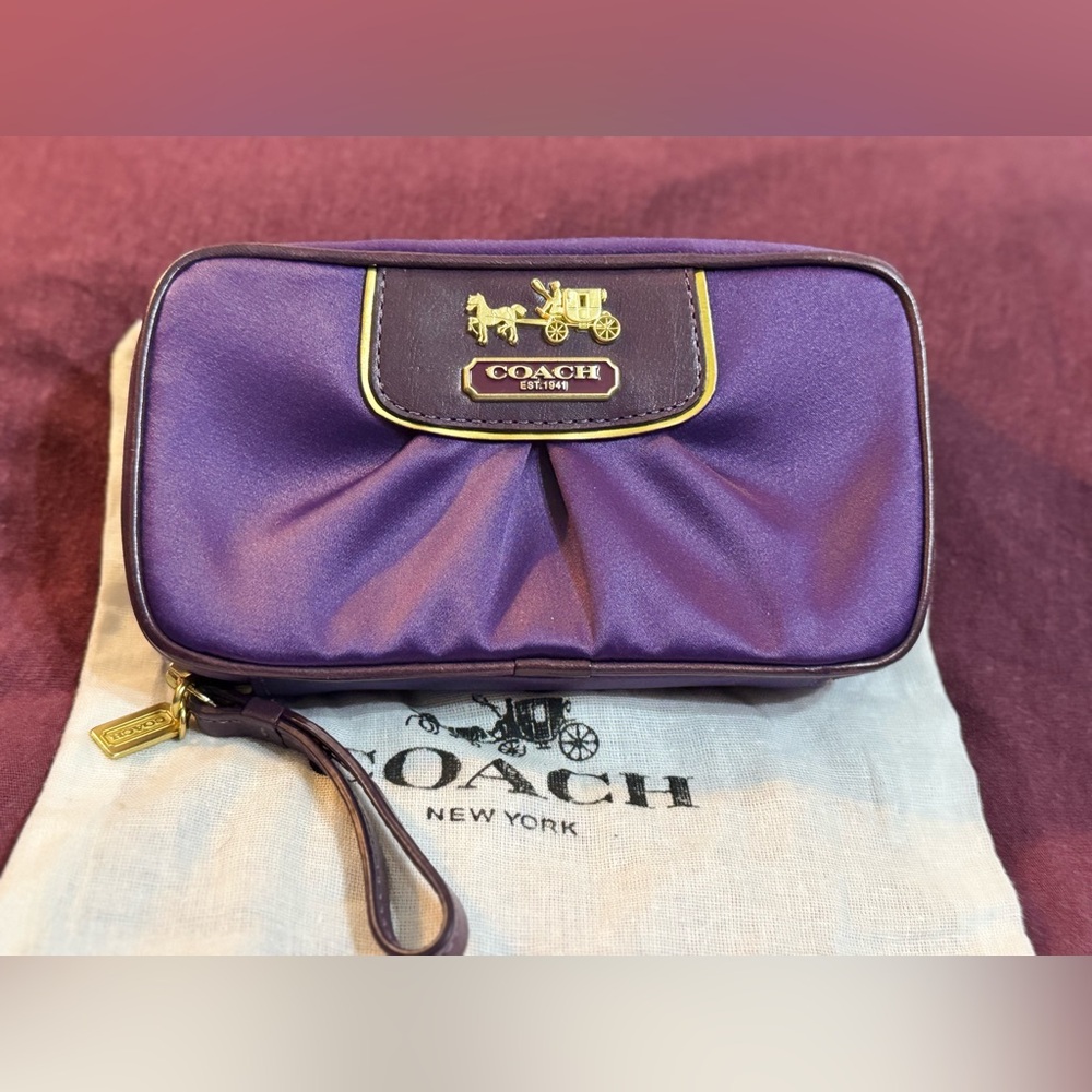 Coach 603336 Satin Jewelry Travel Case Purple EUC